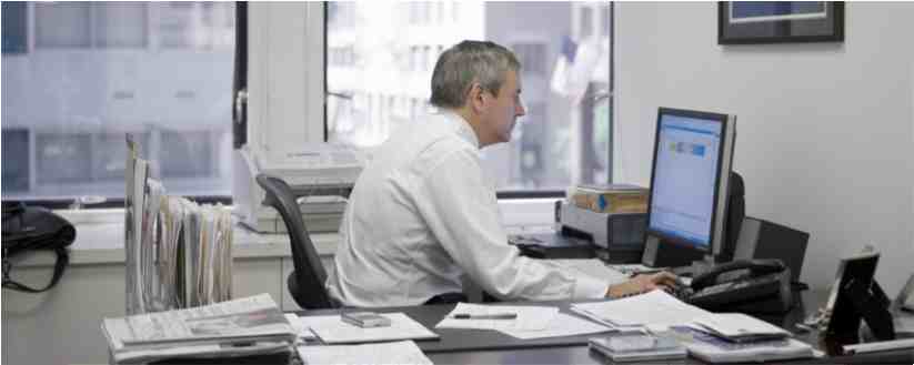Personal de oficina del metal de empresas que no trabajan en obras