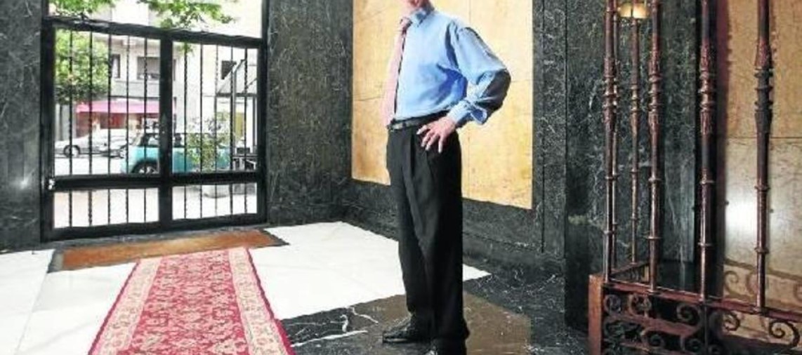 PORTERO DE FINCAS URBANAS (CP MENÉNDEZ PELAYO 25)